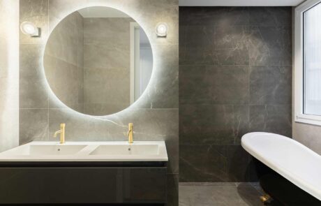 reforma-integral-de-vivienda-baño-proyecto-muntaner-en-barcelona-aie-rehabilita